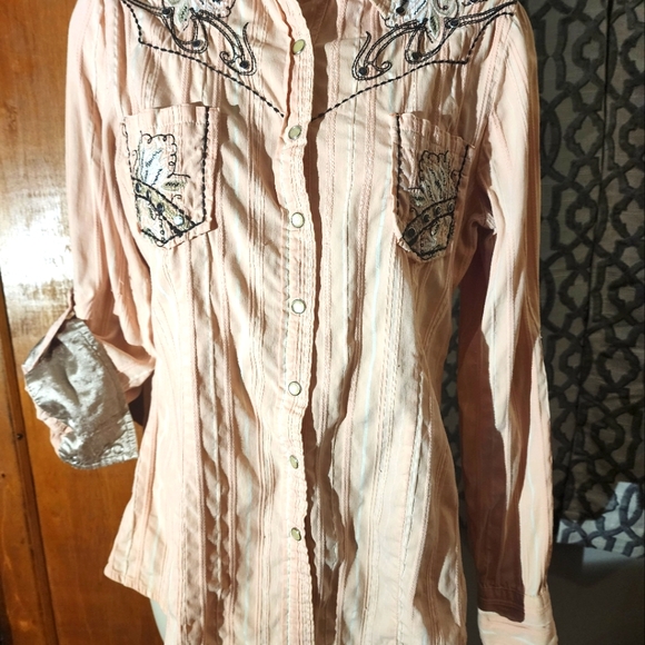 Roar Salmon Color shirt Small - Picture 4 of 7